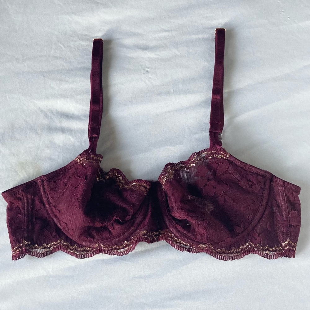 Victoria’s Secret Dream Angels 34B Push-up Without Padding Bra